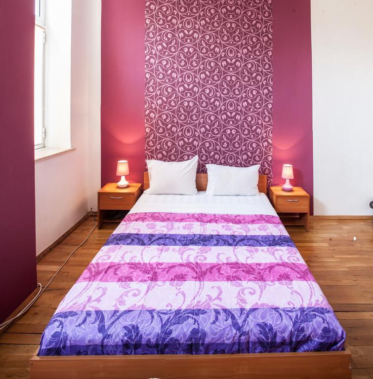 Guest Guest house
